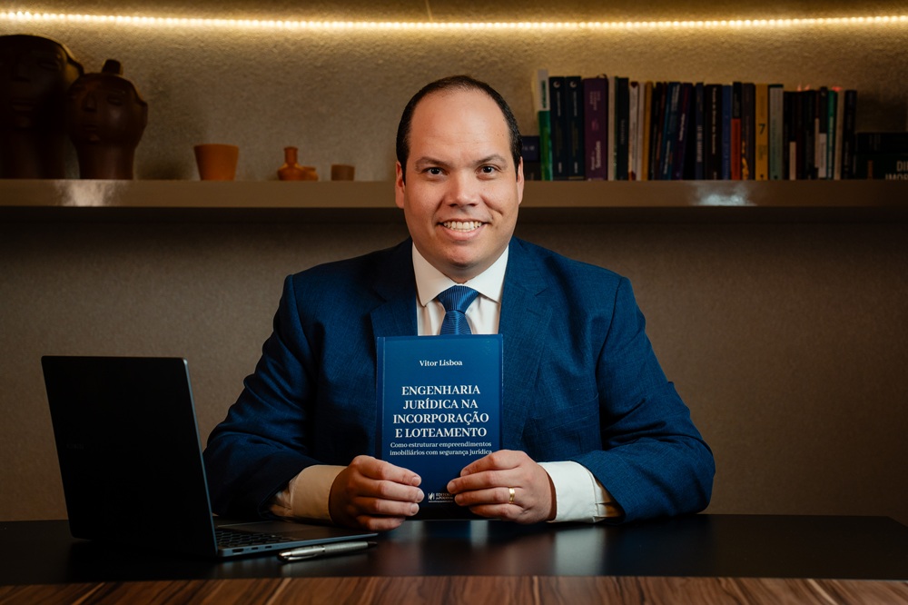 Advogado Vitor Lisboa e seu livro sobre segurança jurídica no mercado imobiliário