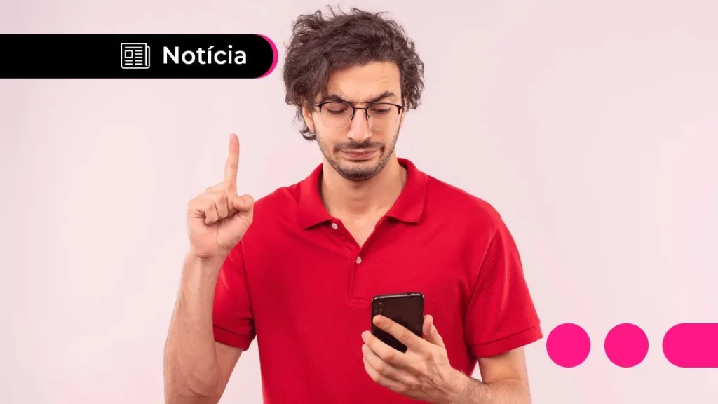 Celular exibindo tela de indisponibilidade do aplicativo FGTS.